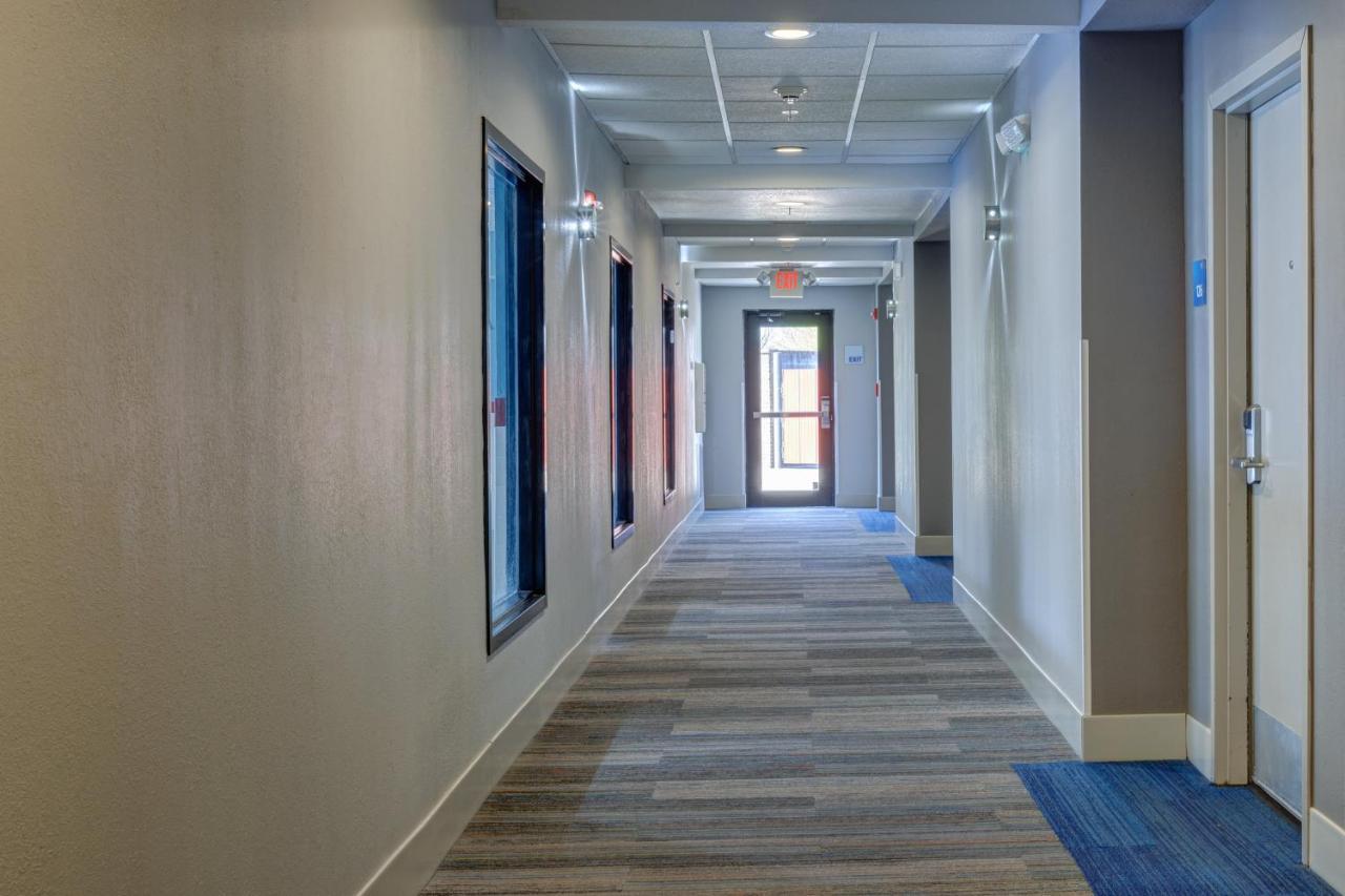 Holiday Inn Express Hotel & Suites Shelbyville By Ihg Luaran gambar