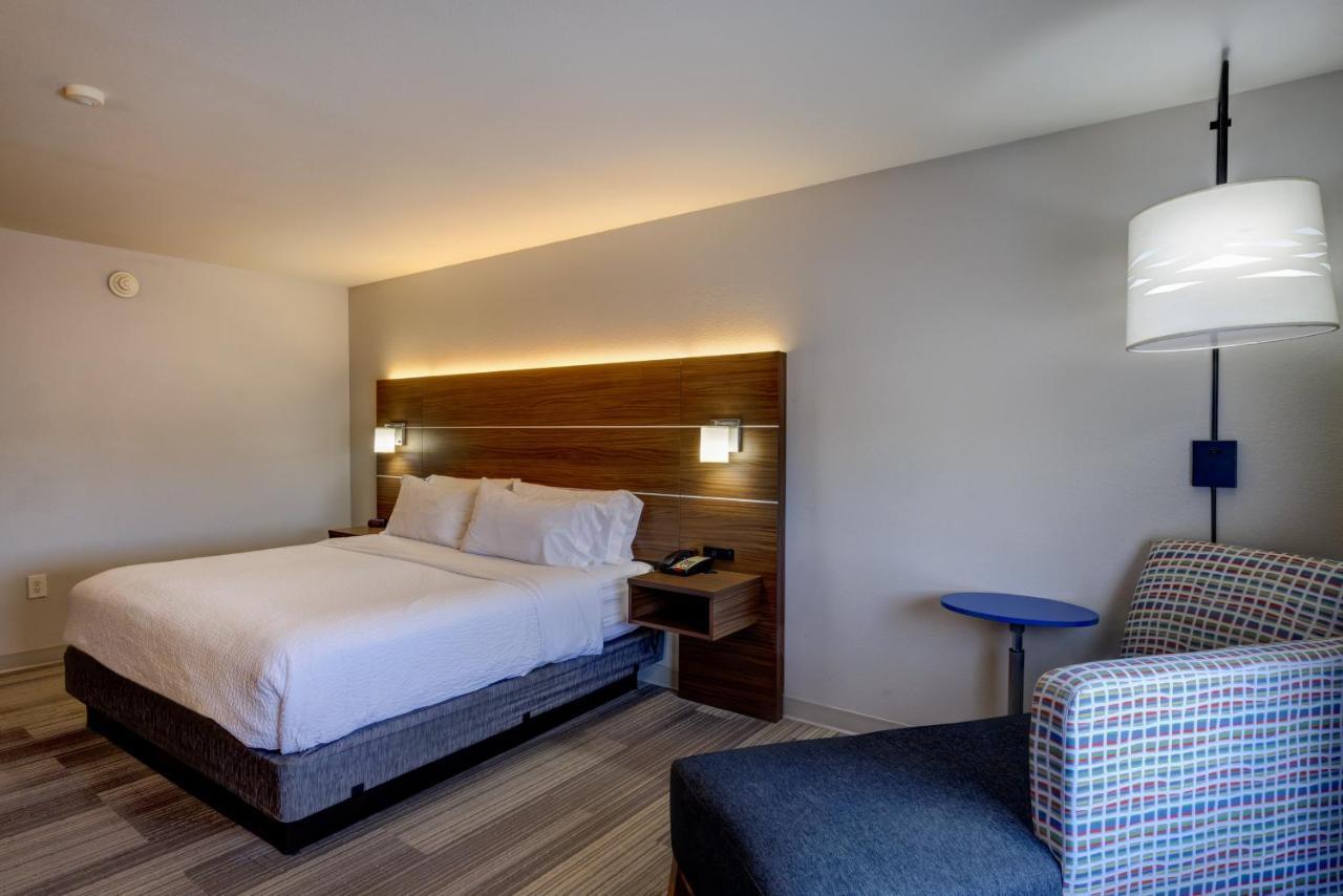 Holiday Inn Express Hotel & Suites Shelbyville By Ihg Luaran gambar