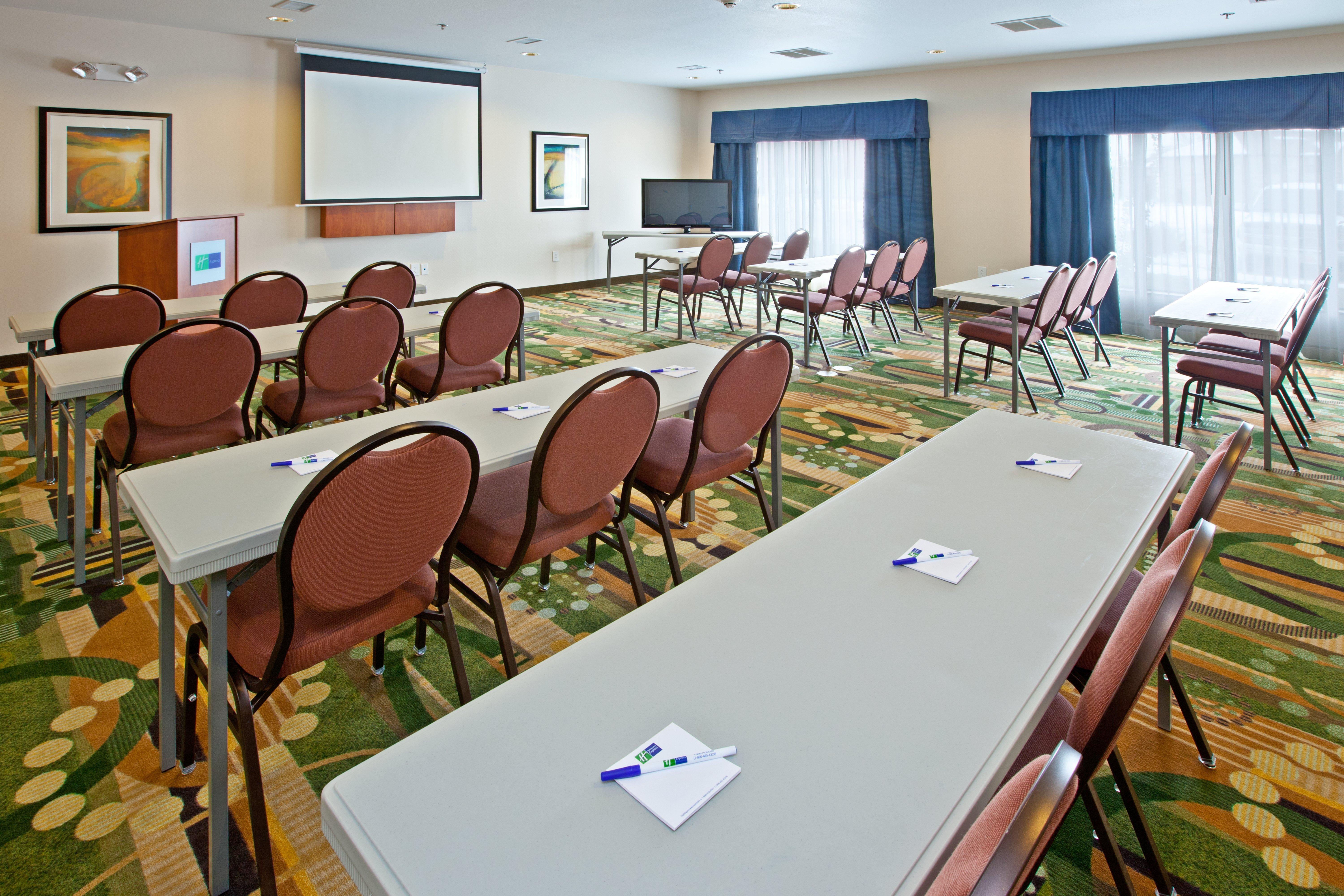 Holiday Inn Express Hotel & Suites Shelbyville By Ihg Luaran gambar
